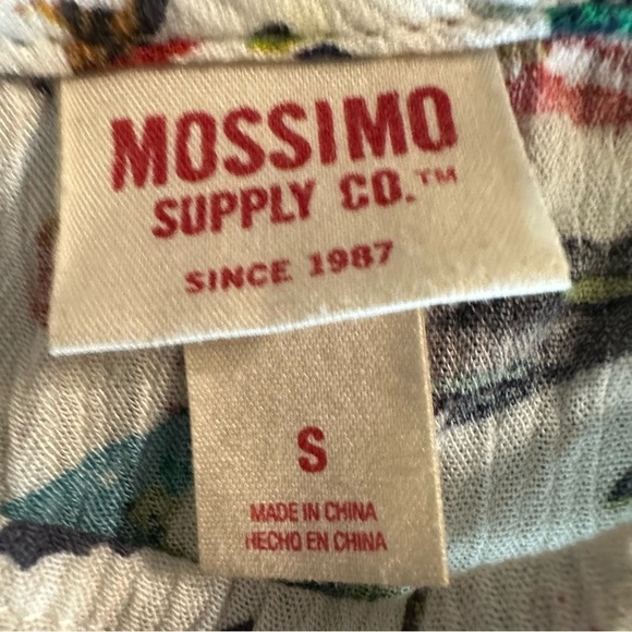 Mossimo women's size small spaghetti strap top, opens in back - Picture 3 of 5